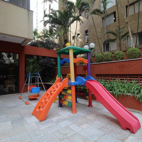 Apartamento à venda com 120m², 3 quartos e 2 vagasÁrea Comum - Playground