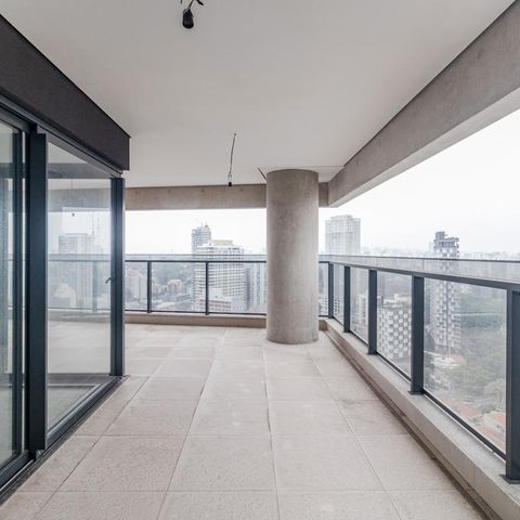 Apartamento à venda com 191m², 3 quartos e 3 vagasVaranda