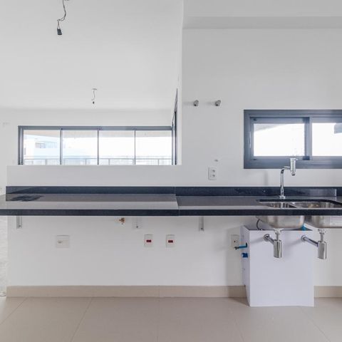 Apartamento à venda com 191m², 3 quartos e 3 vagasCozinha