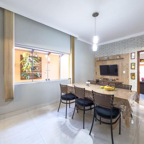 Casa à venda com 247m², 3 quartos e 2 vagas Casa à venda com 247m², 3 quartos e 2 vagasCopa