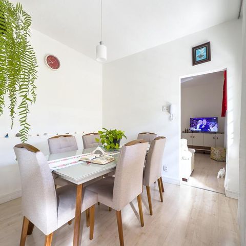 Casa à venda com 247m², 3 quartos e 2 vagas Casa à venda com 247m², 3 quartos e 2 vagasCopa Casa 02