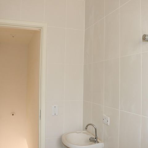 Casa de condomínio para alugar com 80m², 2 quartos e 1 vagaBanheiro Social