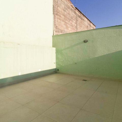 Casa à venda com 260m², 3 quartos e 2 vagas Casa à venda com 260m², 3 quartos e 2 vagasQuintal