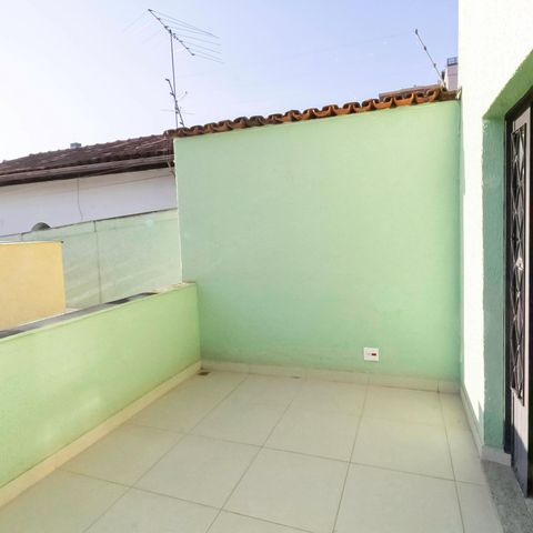 Casa à venda com 260m², 3 quartos e 2 vagas Casa à venda com 260m², 3 quartos e 2 vagasVaranda do escritório