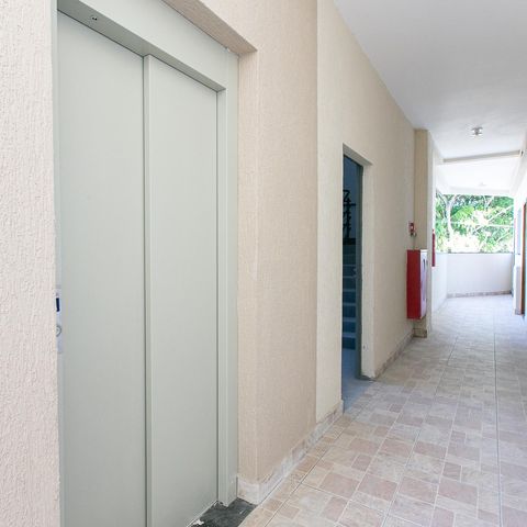 Apartamento à venda com 47m², 2 quartos e sem vagaÁrea Comum - Elevador