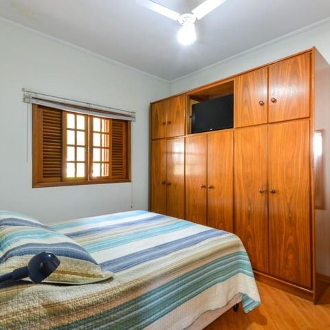 Casa à venda com 150m², 3 quartos e 2 vagas