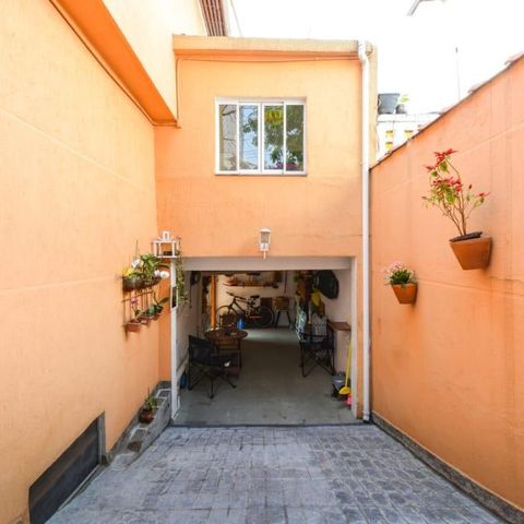 Casa à venda com 150m², 3 quartos e 2 vagas