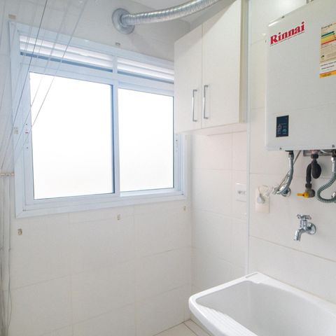Apartamento à venda com 57m², 2 quartos e 1 vaga Apartamento à venda com 57m², 2 quartos e 1 vagaÁrea de Serviço