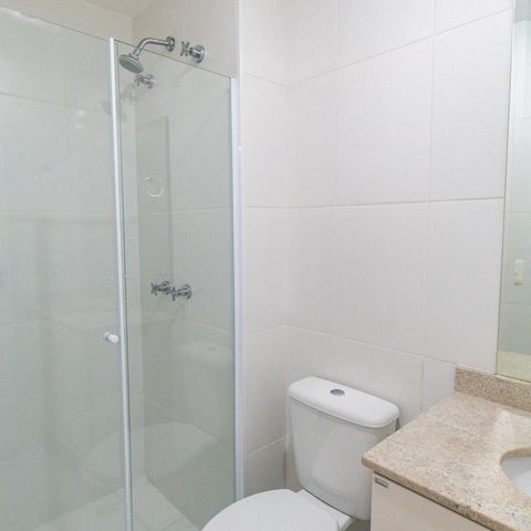 Apartamento à venda com 57m², 2 quartos e 1 vaga Apartamento à venda com 57m², 2 quartos e 1 vagaBanheiro