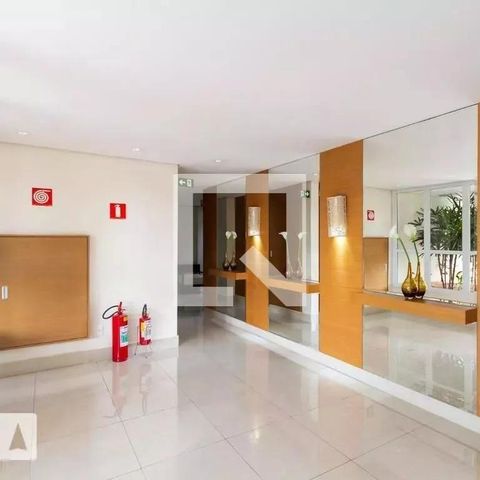 Apartamento à venda com 57m², 2 quartos e 1 vaga Apartamento à venda com 57m², 2 quartos e 1 vagaHall social