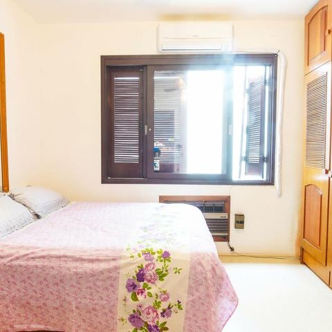 Casa à venda com 280m², 3 quartos e 3 vagas Casa à venda com 280m², 3 quartos e 3 vagasQuarto 2