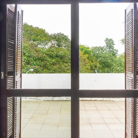 Casa à venda com 280m², 3 quartos e 3 vagas Casa à venda com 280m², 3 quartos e 3 vagasVista da Varanda