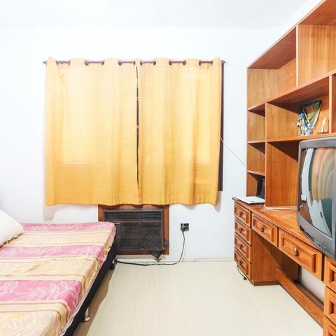 Casa à venda com 280m², 3 quartos e 3 vagas Casa à venda com 280m², 3 quartos e 3 vagasQuarto 2