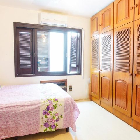 Casa à venda com 280m², 3 quartos e 3 vagas Casa à venda com 280m², 3 quartos e 3 vagasQuarto 2
