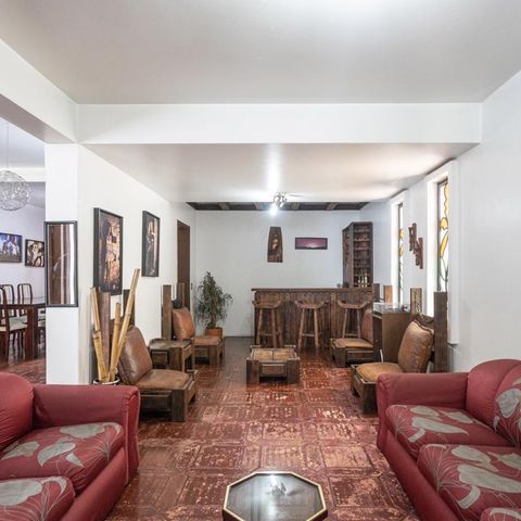 Casa à venda com 280m², 3 quartos e 3 vagas Casa à venda com 280m², 3 quartos e 3 vagasSala 2