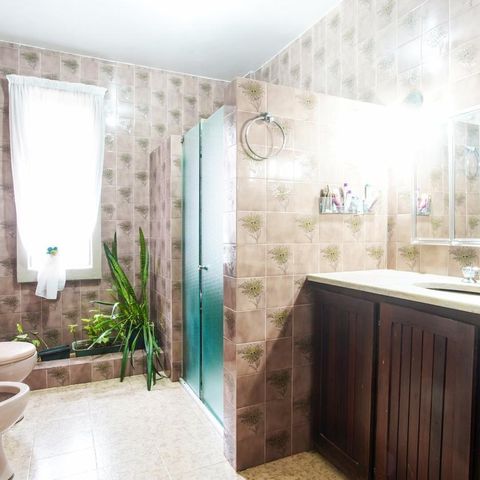 Casa à venda com 280m², 3 quartos e 3 vagas Casa à venda com 280m², 3 quartos e 3 vagasBanheiro do Quarto 2