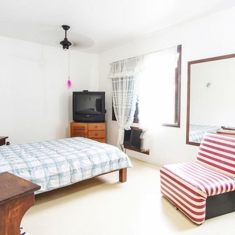 Casa à venda com 280m², 3 quartos e 3 vagas Casa à venda com 280m², 3 quartos e 3 vagasQuarto 1