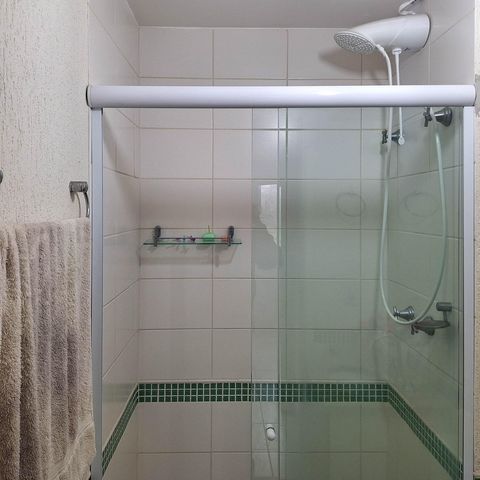 Apartamento à venda com 57m², 2 quartos e 1 vaga Apartamento à venda com 57m², 2 quartos e 1 vagaBanheiro Social