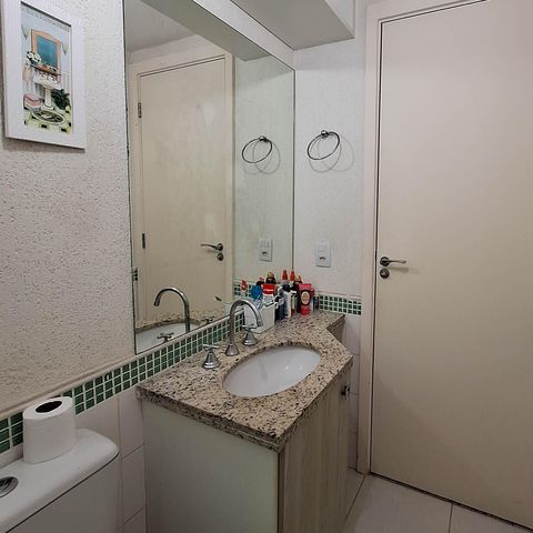 Apartamento à venda com 57m², 2 quartos e 1 vaga Apartamento à venda com 57m², 2 quartos e 1 vagaBanheiro Social