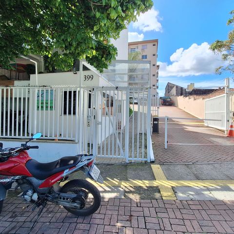 Apartamento à venda com 57m², 2 quartos e 1 vaga Apartamento à venda com 57m², 2 quartos e 1 vagaFachada