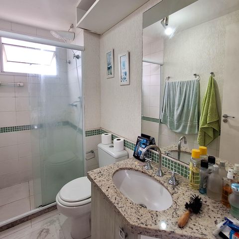 Apartamento à venda com 57m², 2 quartos e 1 vaga Apartamento à venda com 57m², 2 quartos e 1 vagaBanheiro da Suíte