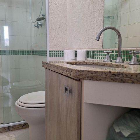 Apartamento à venda com 57m², 2 quartos e 1 vaga Apartamento à venda com 57m², 2 quartos e 1 vagaBanheiro Social
