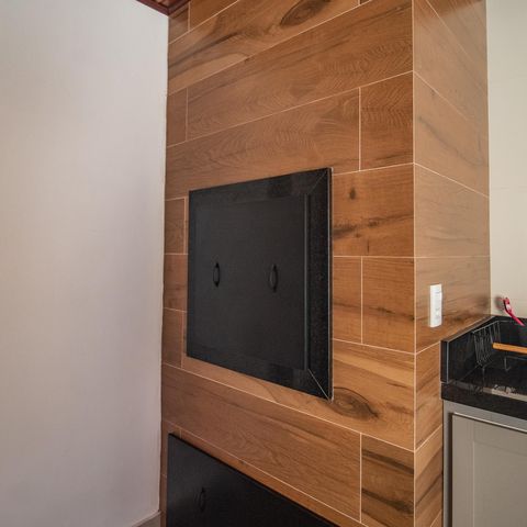 Casa à venda com 150m², 3 quartos e 5 vagas Casa à venda com 150m², 3 quartos e 5 vagasChurrasqueira