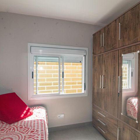 Casa à venda com 150m², 3 quartos e 5 vagas Casa à venda com 150m², 3 quartos e 5 vagasQuarto 3