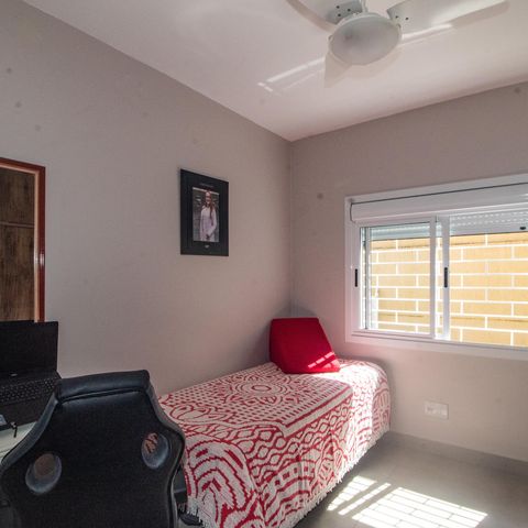 Casa à venda com 150m², 3 quartos e 5 vagas Casa à venda com 150m², 3 quartos e 5 vagasQuarto 3