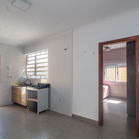 Casa à venda com 150m², 3 quartos e 5 vagas Casa à venda com 150m², 3 quartos e 5 vagasCozinha