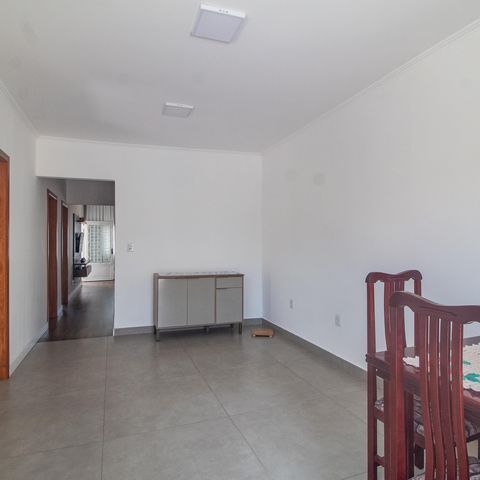 Casa à venda com 150m², 3 quartos e 5 vagas Casa à venda com 150m², 3 quartos e 5 vagasCozinha