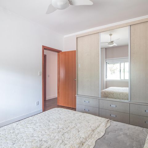 Casa à venda com 150m², 3 quartos e 5 vagas Casa à venda com 150m², 3 quartos e 5 vagasQuarto 1
