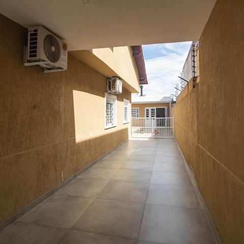 Casa à venda com 150m², 3 quartos e 5 vagas Casa à venda com 150m², 3 quartos e 5 vagasGaragem