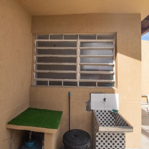 Casa à venda com 150m², 3 quartos e 5 vagas Casa à venda com 150m², 3 quartos e 5 vagasÁrea de Serviço