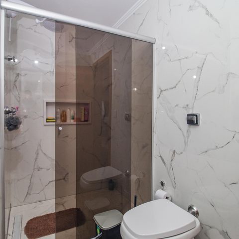 Casa à venda com 150m², 3 quartos e 5 vagas Casa à venda com 150m², 3 quartos e 5 vagasBanheiro