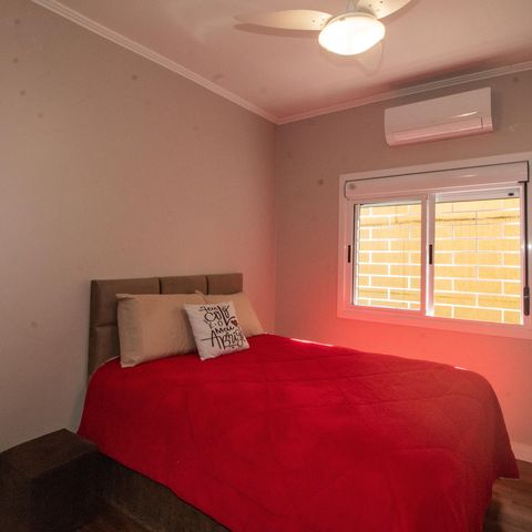 Casa à venda com 150m², 3 quartos e 5 vagas Casa à venda com 150m², 3 quartos e 5 vagasQuarto 2