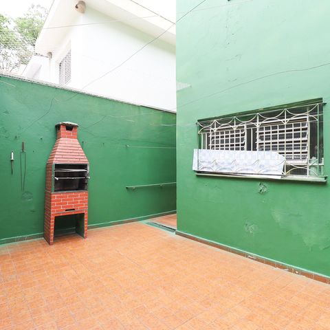 Casa à venda com 114m², 2 quartos e 2 vagas Casa à venda com 114m², 2 quartos e 2 vagasÁrea de Serviço