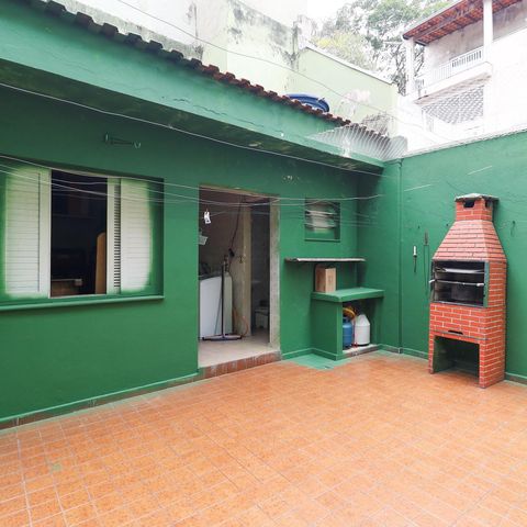 Casa à venda com 114m², 2 quartos e 2 vagas Casa à venda com 114m², 2 quartos e 2 vagasÁrea de Serviço