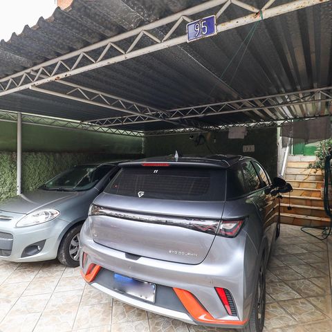 Casa à venda com 114m², 2 quartos e 2 vagas Casa à venda com 114m², 2 quartos e 2 vagasGaragem