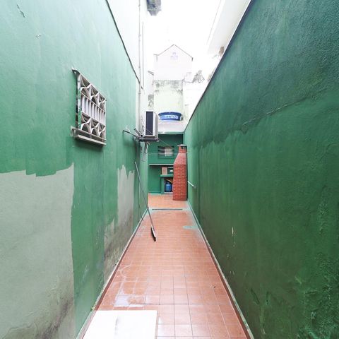 Casa à venda com 114m², 2 quartos e 2 vagas Casa à venda com 114m², 2 quartos e 2 vagasQuintal