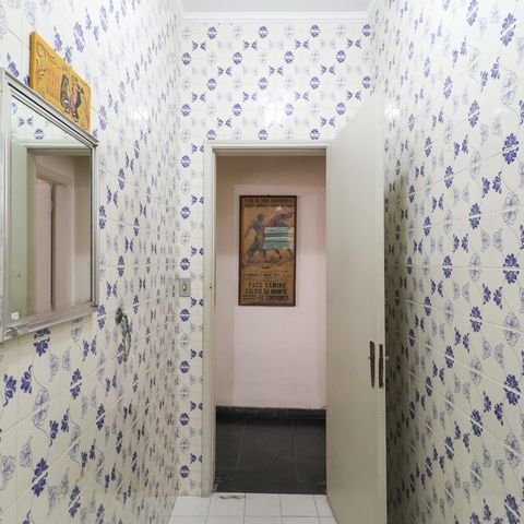 Casa à venda com 114m², 2 quartos e 2 vagas Casa à venda com 114m², 2 quartos e 2 vagasBanheiro