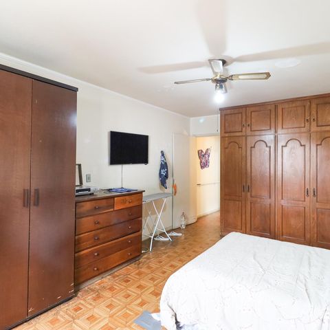 Casa à venda com 114m², 2 quartos e 2 vagas Casa à venda com 114m², 2 quartos e 2 vagasQuarto 1