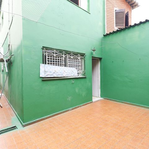 Casa à venda com 114m², 2 quartos e 2 vagas Casa à venda com 114m², 2 quartos e 2 vagasÁrea de Serviço