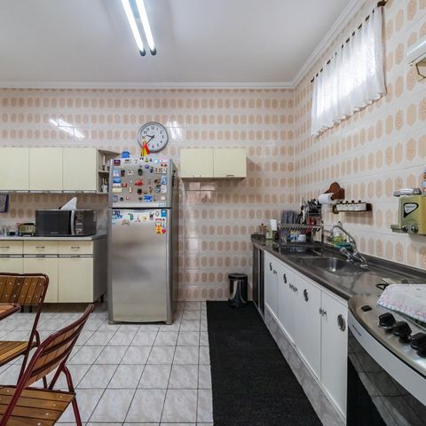 Casa à venda com 161m², 3 quartos e 7 vagasCozinha