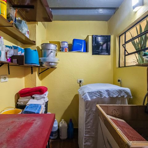 Casa à venda com 161m², 3 quartos e 7 vagasÁrea de Serviço
