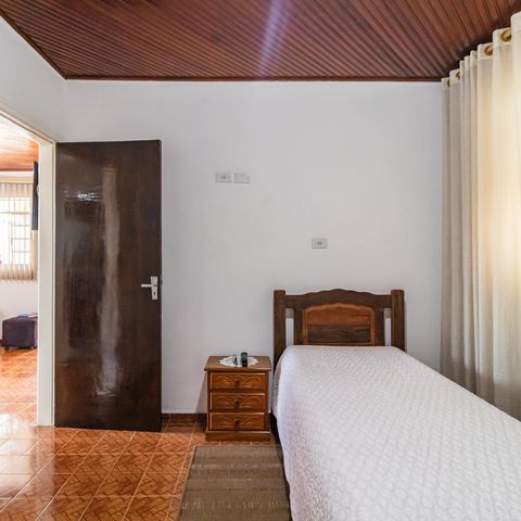 Casa à venda com 161m², 3 quartos e 7 vagasQuarto 2