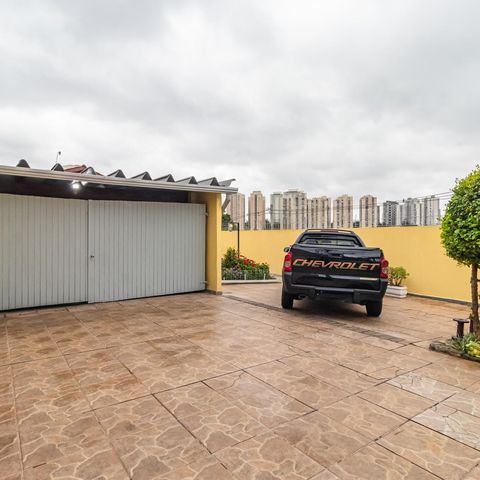 Casa à venda com 161m², 3 quartos e 7 vagasÁrea Externa