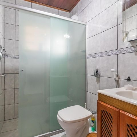 Casa à venda com 161m², 3 quartos e 7 vagasBanheiro