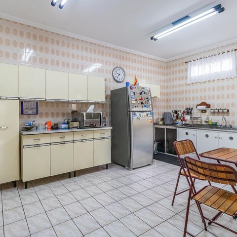 Casa à venda com 161m², 3 quartos e 7 vagasCozinha