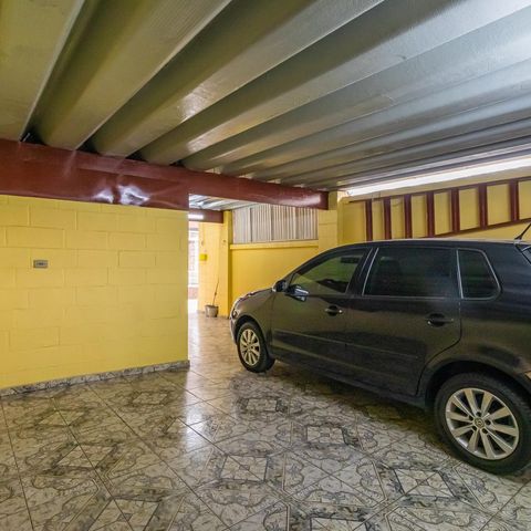 Casa à venda com 161m², 3 quartos e 7 vagasGaragem